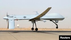 Un MQ-1B Predator del 46to. escuadrón expedicionario de reconocimiento es visto en la base aérea Balad, en Irak
