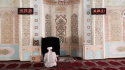 新疆的清真寺(美國之音葉兵拍攝)