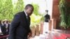 Le président Bongo "se porte plutôt bien", selon le Premier ministre