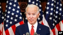 Capres dari Partai Demokrat AS, mantan Wapres AS Joe Biden, menyampaikan pernyataan di Philadelphia, Selasa, 2 Juni 2020.