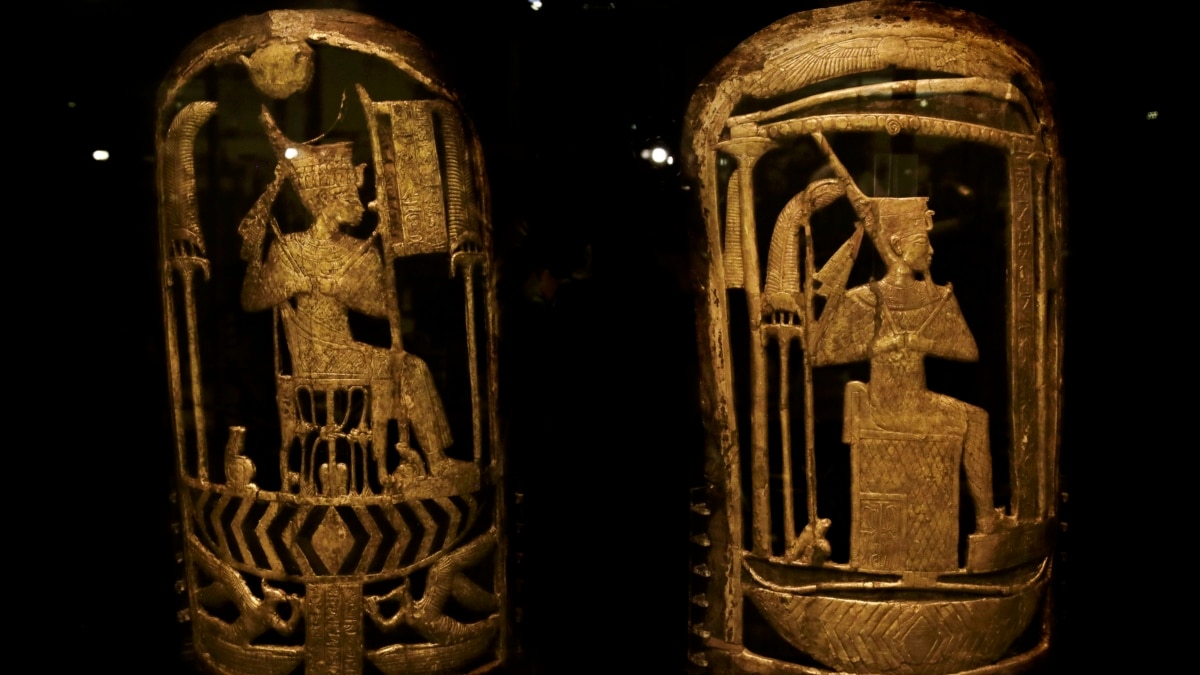 tutankhamun tomb artifacts