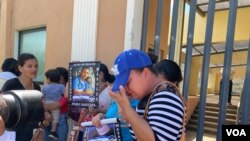 Integrantes de la Asociación de Madres en Nicaragua se presentaron ante la Asamblea Nacional para proponer un proyecto de ley que libere a los convictos por motivos de opinión y oposición política. Foto: Daliana Ocaña/VOA.