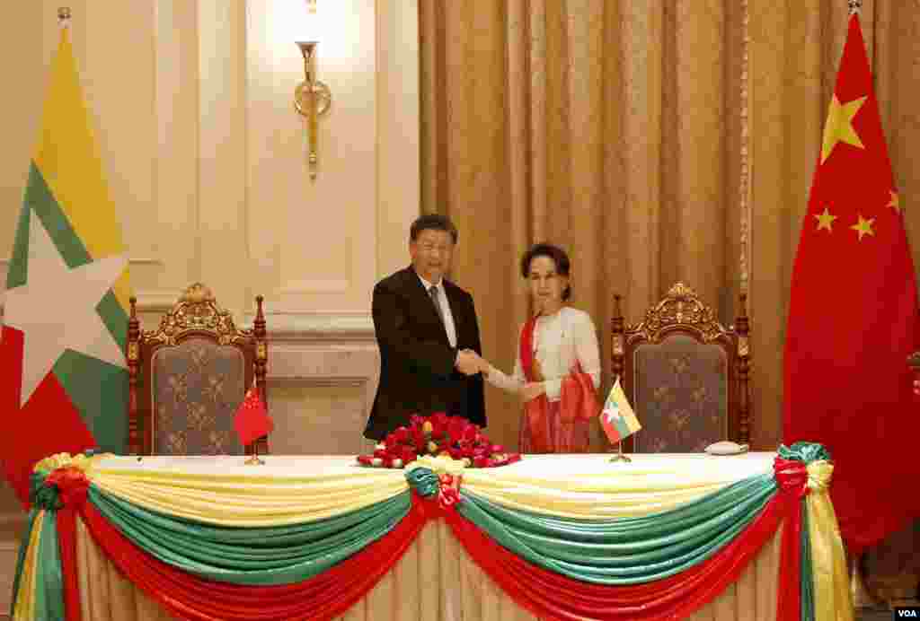 Chinese President Xi Jinping and Myanmar State Counsellor Aung San Suu Kyi witness signing of MoUs on Saturday January 18, 2020
