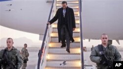 美國防部長帕內塔2011年12月13號訪問阿富汗