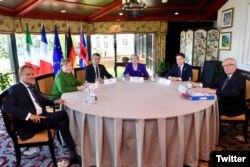 Reunión preliminar de líderes de la Unión Europea antes de la Cumbre del G7 en Canadá. De izquierda a derecha, Donald Tusk, PM de Polonia; Angela Merkel, canciller de Alemania; Emmanuel Macron, presidente Francia; Theresa May, PM Gran Bretaña; Giuseppe Conte, PM Italia y Jean Claude Juncker, presidente Comisión Europea. Junio 8 de 2018. Foto: @EU_Comission.