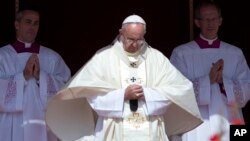 Papa Francisco na Praça de São Pedro, em Roma.