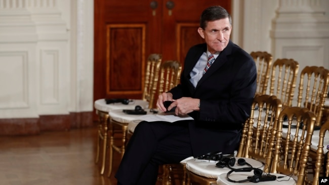 Trump llegó este viernes al extremo de animar a su exconsejero de seguridad nacional, Michael Flynn, a que pida inmunidad para testificar ante el Congreso sobre la posible injerencia rusa en las elecciones.