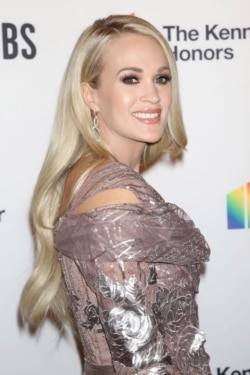 Carrie Underwood.