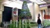 Buat Pohon Natal Sayur Hidroponik, Gereja Kristus Raja Ajak Umat Go Green