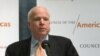 McCain reclama cambios en Irán