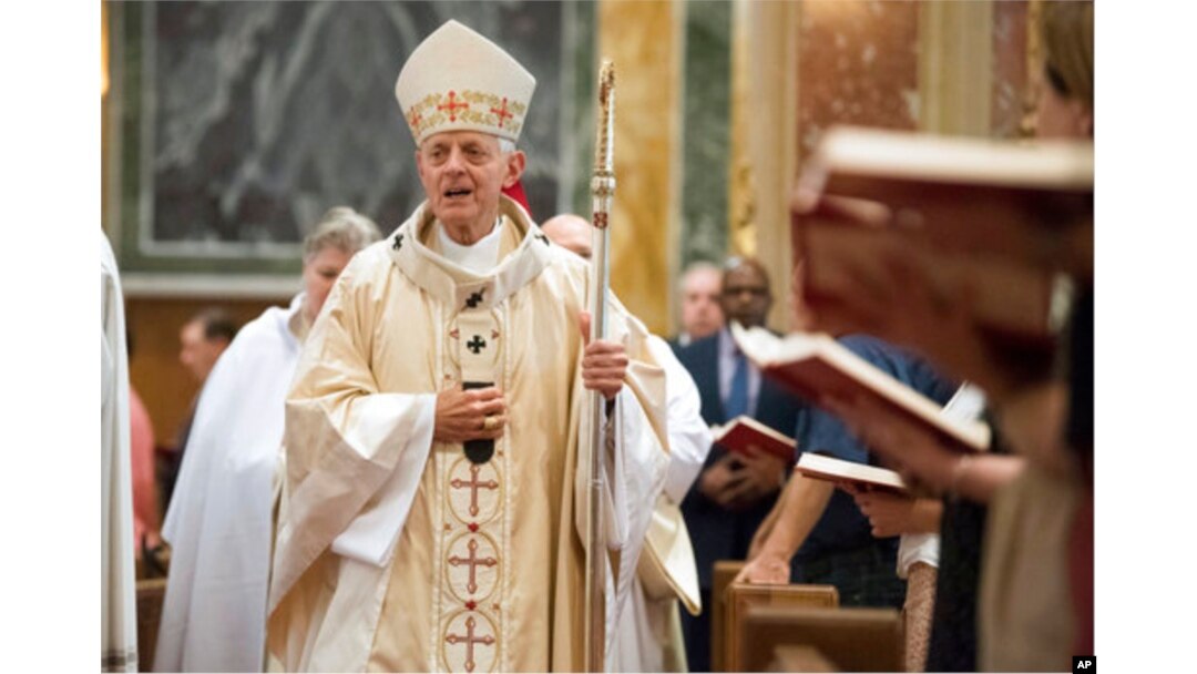 Kardinal Donald Wuerl, Uskup Agung Washington, di St. Mathews Cathedral, Washington, 15 Agustus 2018. (Foto: dok).