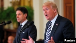 도널드 트럼프 미국 대통령이 30일 백악관 이스트룸에서 열린 주세페 콘테 이탈리아 총리와의 공동 기자회견에서 발언하고 있다.
