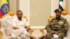 Le Premier ministre éthiopien Abiy Ahmed rencontre le président du Conseil militaire transitoire du Soudan, le 7 juin 2019. . REUTERS/Mohamed Nureldin Abdallah.