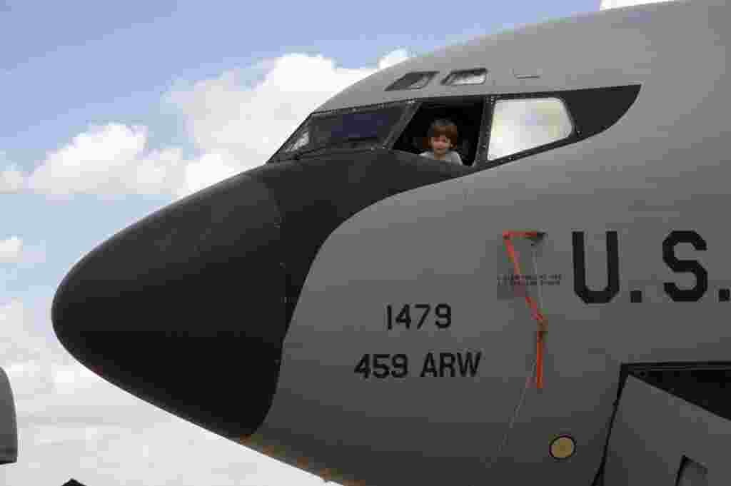بوئینگ کی سی - ۱۳۵ استراتو تانکر KC-135 Stratotanker