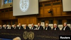 Juge Peter Tomka, Président de la Cour internationale de Justice (CIJ) préside une séance à La Haye, le 27 janvier 2014.