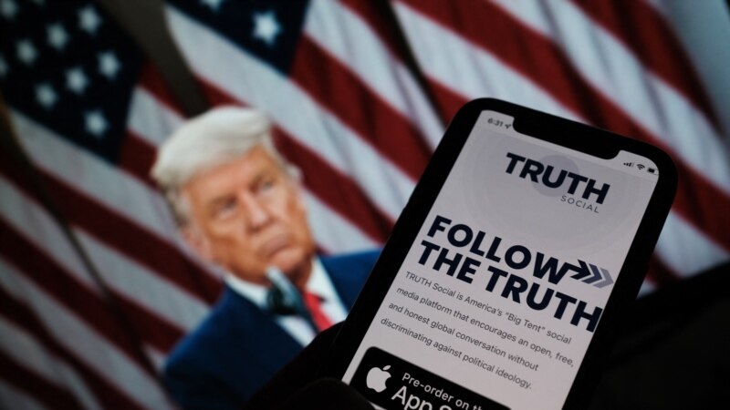 Eksekutif: Medsos Trump 'Truth Social' Segera Dirilis di Apple Store