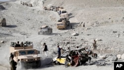 Trombêeke sivîlan ku bûye armanca bombeyeke ser rêkê li istana Nangarhar (Arşîv)