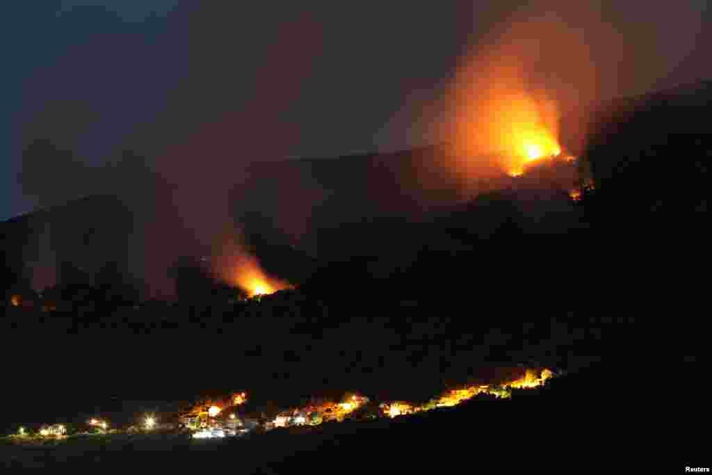 몬테네그로 티밧 인근 루스티카 반도에서 지난 1일 산불이 번지고 있다.