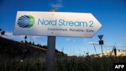 7 Eylül 2020 - Almanya'da Lubmin'de Kuzey Akım 2 boru hattını işaret eden bir levha