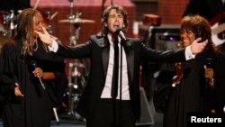 El cantante Josh Groban presentará su gira "In the Round" donde podrá interactuar con su público.