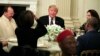 Трамп пригласил дипломатов из мусульманских стран в Белый дом на ифтар 