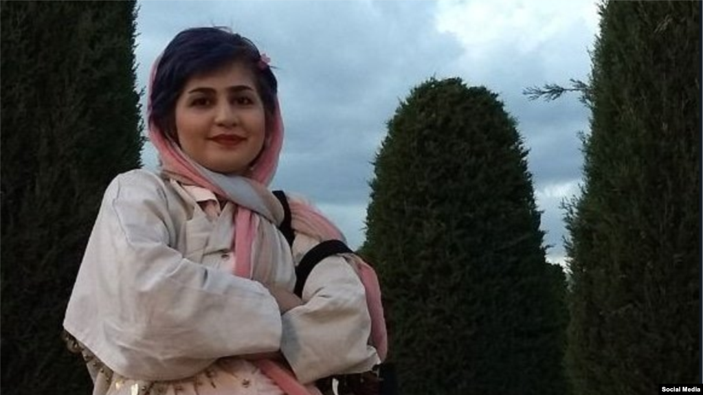 سپیده قلیان، فعال مدنی زندانی 