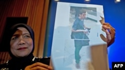 Cảnh sát Malaysia cho biết một trong hai người dùng hộ chiếu giả là Pouria Nour Mohammed Mehrdad (hình trên), một thanh niên Iran 19 tuổi. 