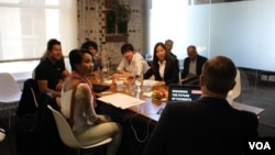 Cambodian tech entrepreneurs who participate in the International Visitor Leadership Program (IVLP) join a discussion at the Token office in San Francisco, California. (Sreng Leakhena/VOA Khmer)