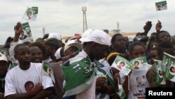 Supporters of Edgar Lungu, leader of the Patriotic Front party (PF), gather during a rally ahead of Thursday's presidential elections in the capital, Lusaka, Zambia, Aug. 10, 2016.