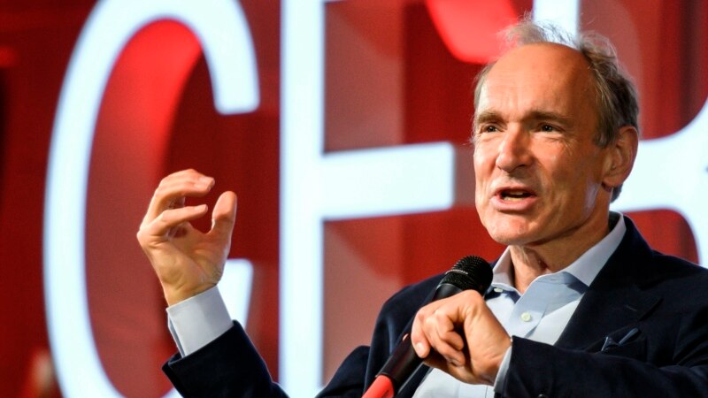 Tim Berners-Lee Wants to Save the Internet