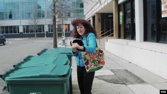 Anna tries to find trash that "speaks" to her.