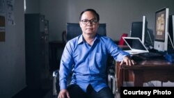 Aun Pheap, a former reporter at the Cambodia Daily, feared arrest on charges related to reporting prior to the June 2017 local elections and sought political asylum in the United States. (Courtesy photo of Cambodia Daily)