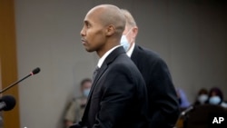 Former officer Mohamed Noor addresses Judge Kathryn Quaintance at the Hennepin County Government Center, Oct. 21, 2021 in Minneapolis.