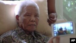 Nelson Mandela dirawat di rumah sakit di Johannesburg akibat infeksi paru-paru (foto: dok).
