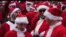 VOA Trending Topic: Parade SantaCon di New York