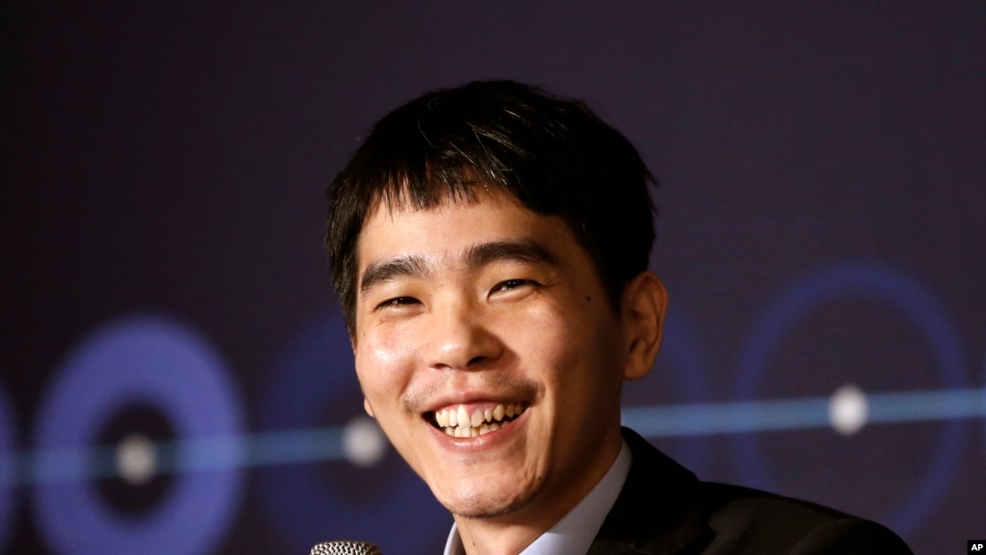 Pemain Go profesional Korsel, Lee Sedol, menang pertarungan melawan program AI buatan Google, AlphaGo, Seoul, Korsel