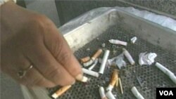 Selon une nouvelle étude,quelques 600 millions d'Indiens et de Chinois fument, un fardeau énorme pour la santé publique