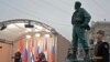 Russia, Cuba Leaders Meet in Moscow, Honor Rebel Icon Castro