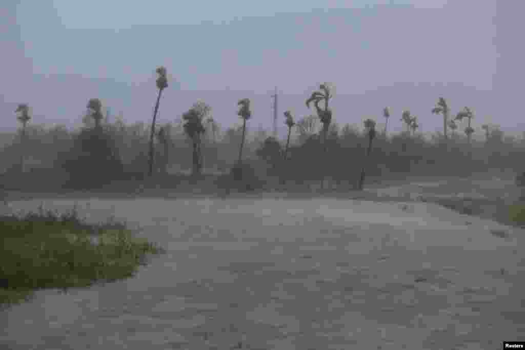 Inundaciones cuando el huracán Ian tocó tierra en la provincia cubana de Pinar del Río, el 2 /Stringer NO HAY REVENTAS. SIN ARCHIVOS