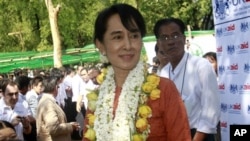 Bà Aung San Suu Kyi, lãnh tụ đấu tranh cho dân chủ của Miến Điện