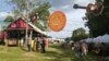 The 2013 Philadelphia Folk Festival at the Old Poole Farm in Schwenksville, Pennsylvania. (K. Cole/VOA)