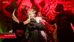 Trẻ em Czech đối mặt với ác quỷ trước khi gặp ông già Noel