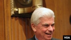 Ketua Komisi Perbankan Senat AS, Chris Dodd