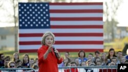 Hillary Clinton hizo campaña en Coalville, Iowa, el martes, 3 de noviembre de 2015.