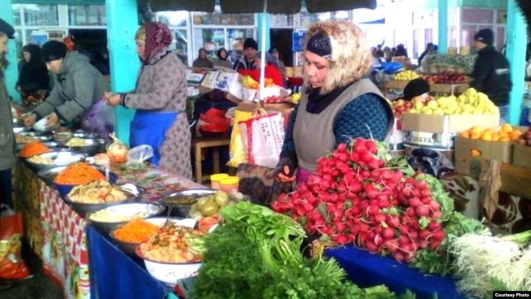 Bahor yaqin... Tojikiston bozorlarida. 