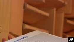 纸喇叭轻薄又可弯曲