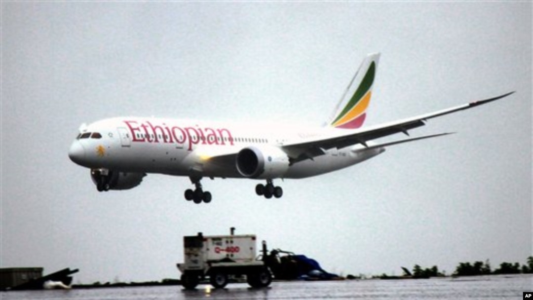 Ethiopian Airlines merupakan maskapai penerbangan ketiga di dunia dan yang pertama di Afrika, yang memperoleh Dreamliner bulan Agustus lalu (foto: dok).