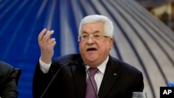 Perezida wa Palestina Mahmoud Abbas inyuma y'inama ku butegetsi bwa Palestina mu ntara ya Cisjordaniya. kuwa 22/01/2020.