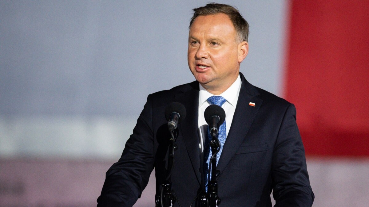 Poland's President Tests Positive for COVID-19, Top Aide Says 