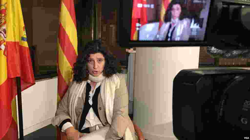 Miriam Tey, vicepresidenta de Sociedad Civil Catalana. Se oponen abiertamente a la independencia de Catalunya.